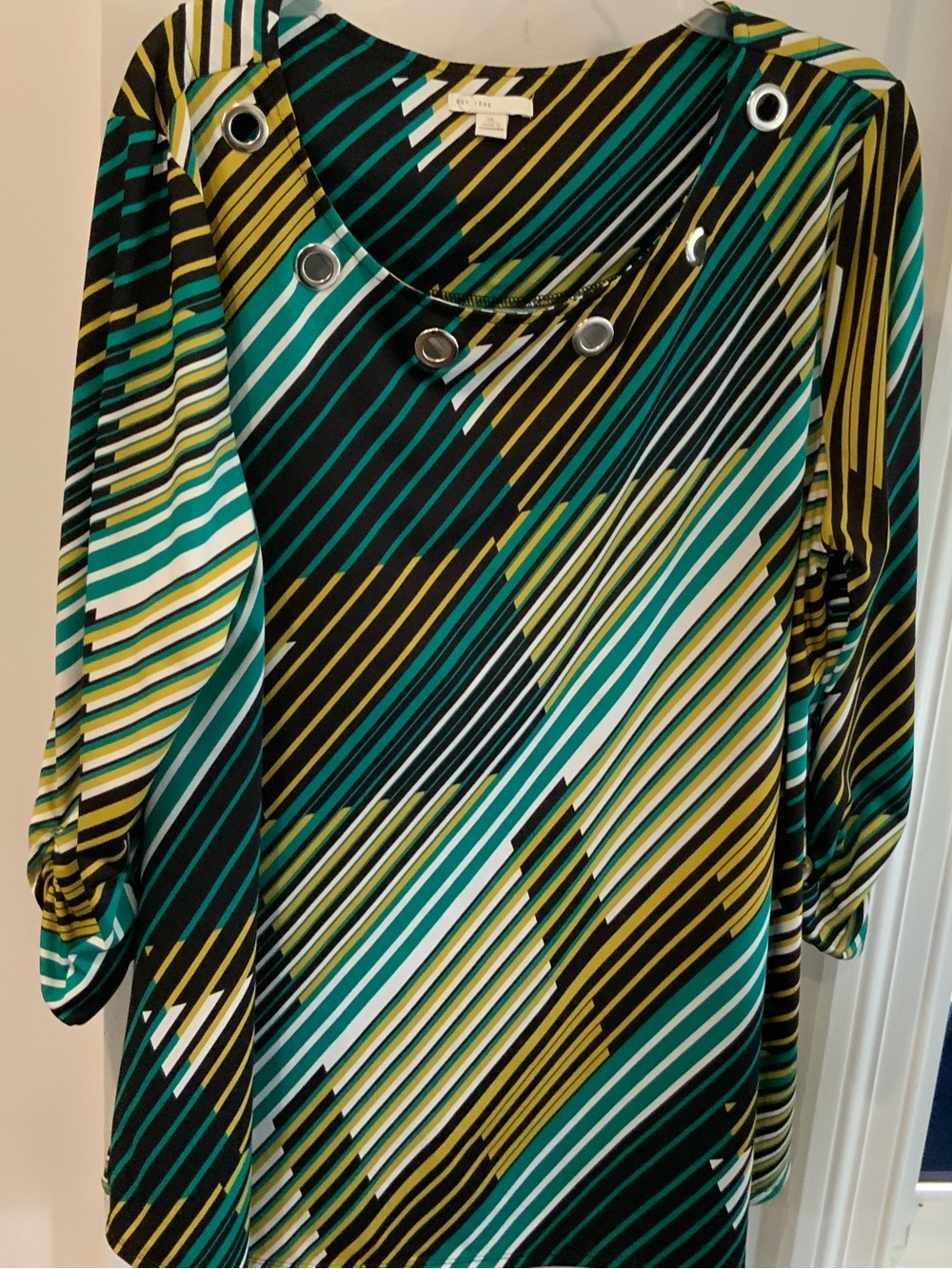 Striped Green & Black Women's Grommet Detail Top size XL  sku 3155